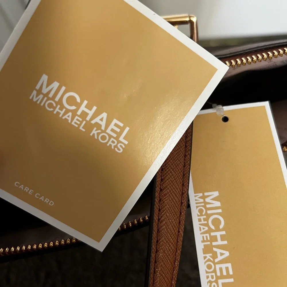 Michael Kors Ciara LG Tote Bag Leather NWT - Picture 10 of 11